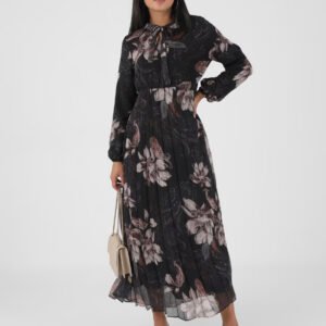Modest Dress-in style new