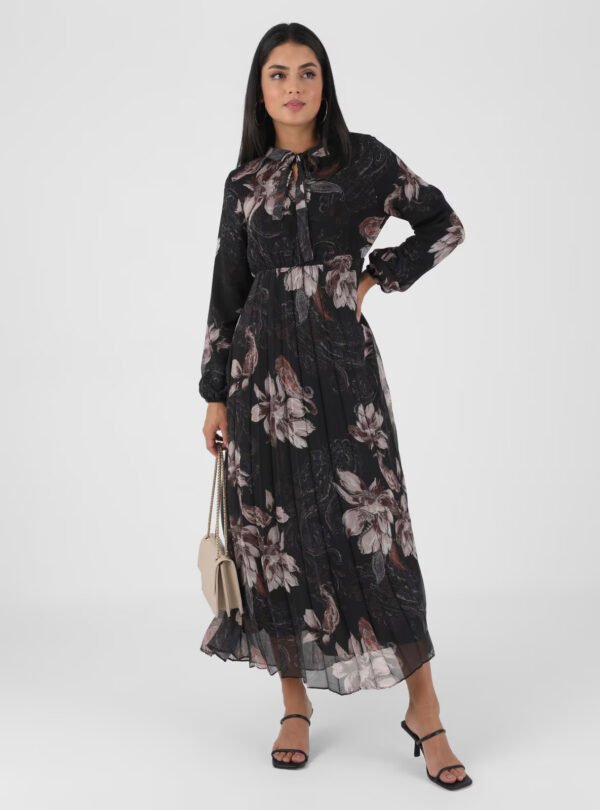 Modest Dress-in style new